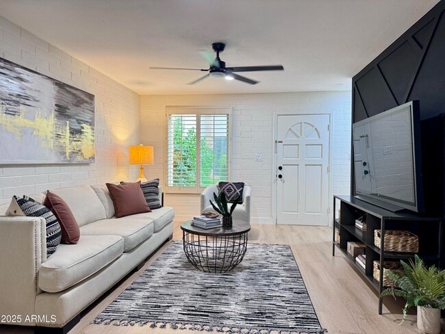 Photo - 4848 N Woodmere Fairway Townhome