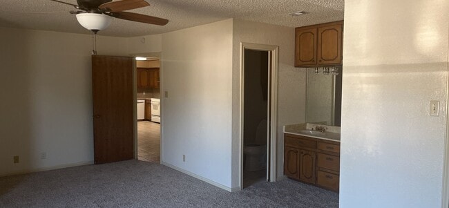 Photo - 3 Bedroom 2 Bath Home HOUSING ACCEPTED!