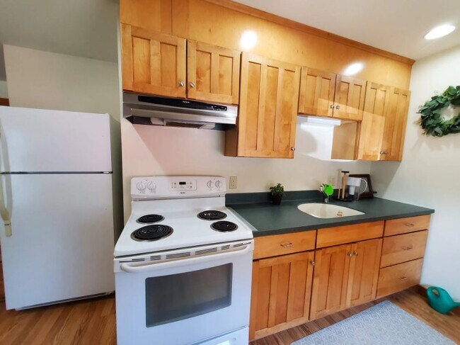 474 Willow Brook Rd Unit B