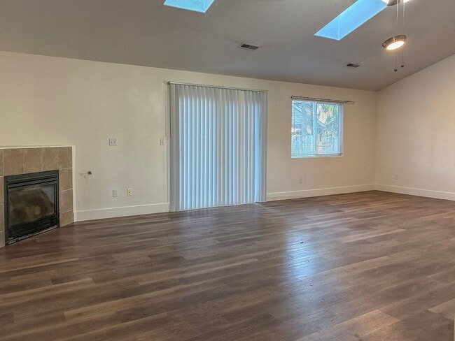 Photo - 3 Bedroom 2 Bath Ranch Home Available January 2026 !