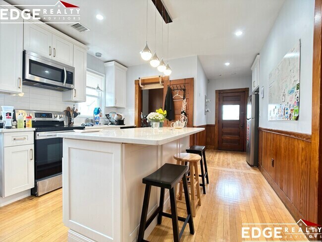 Building Photo - 8 Orange St Rental