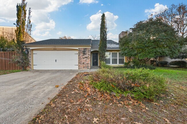 Building Photo - 3 Bedroom, 2.5 Bath Home in Flower Mound