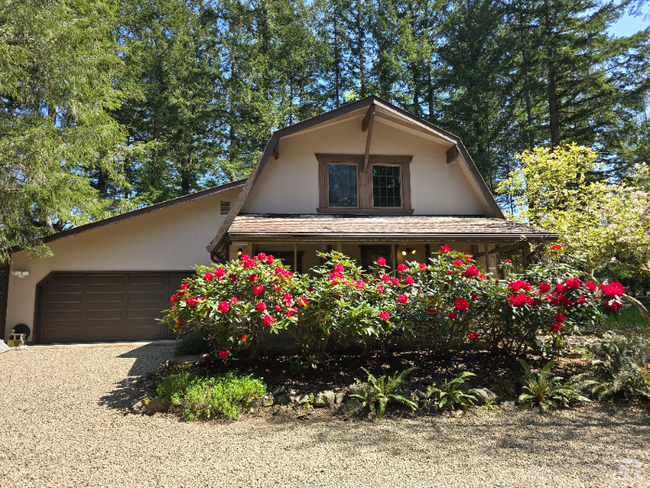 Building Photo - 12015 Clear Crk Ct NW Rental