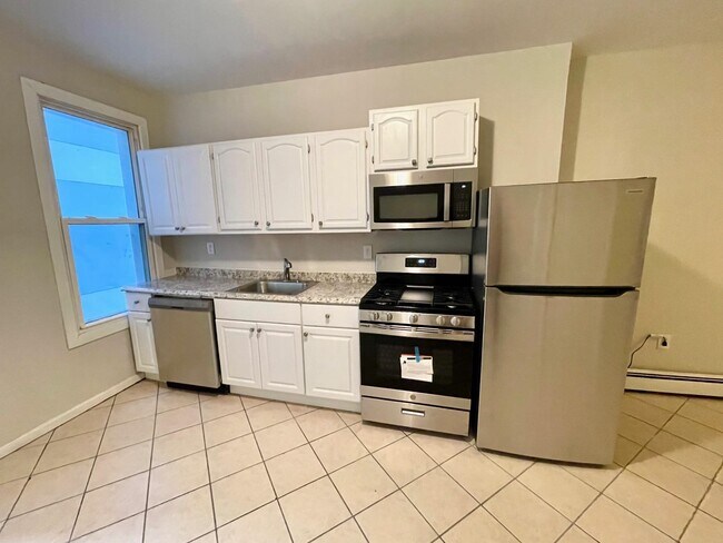 Photo - 380 Summit Ave