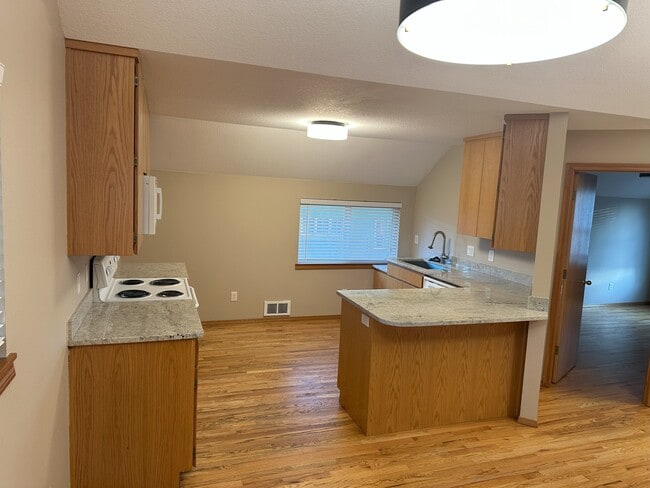 Photo - 149 NE 6th Ave Unit A