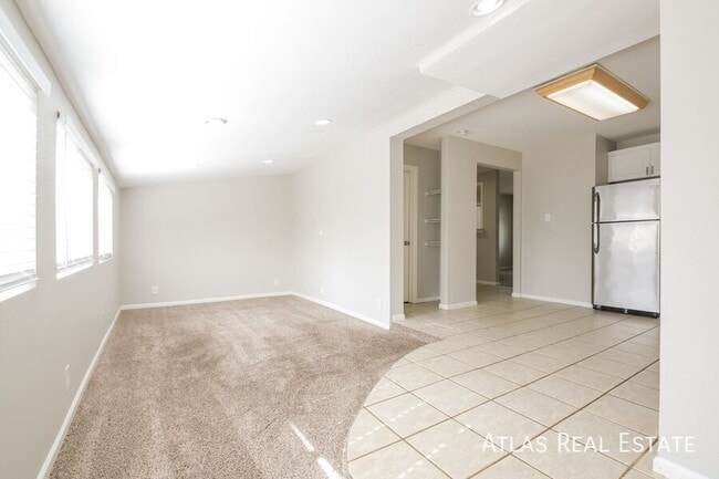 Photo - 1710 Hoffman Way