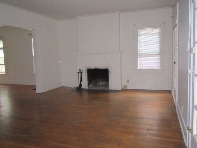 living room - 744 Allen St Unidad 1