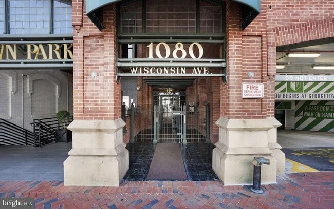 Building Photo - 1080 Wisconsin Ave NW Unit 3021 Rental
