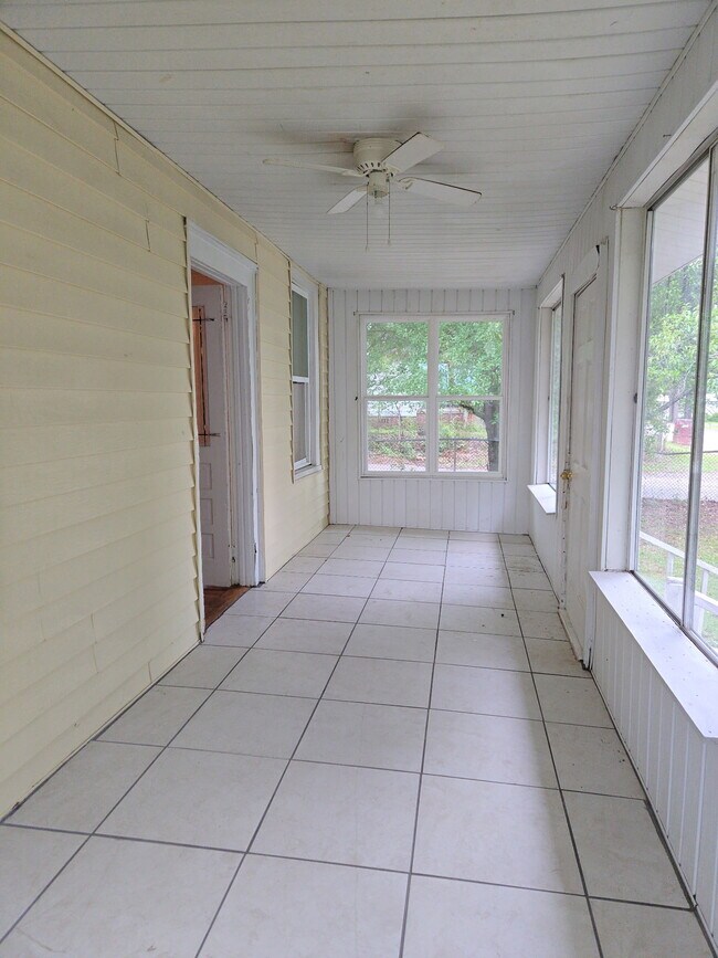 Photo - 700 Summit Ave