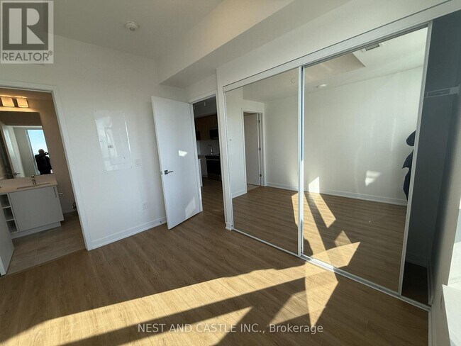 Photo - 500 Plains Rd E Unit PH02