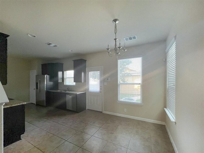 Photo - 928 Lost Pines Ln