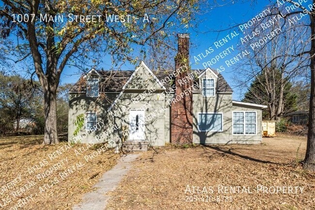 Building Photo - 1007 Main St W Rental