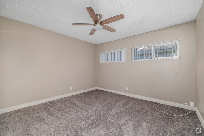 2BR, 1BA - 850SF - Bedroom
