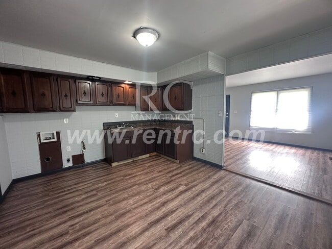 Photo - 1204 Giddings-