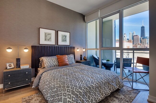 Photo - 401 W Superior St Unit 2105