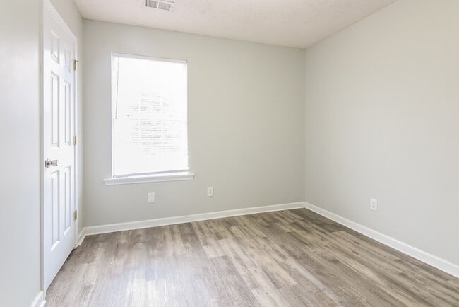 Photo - 652 New Stock Dr