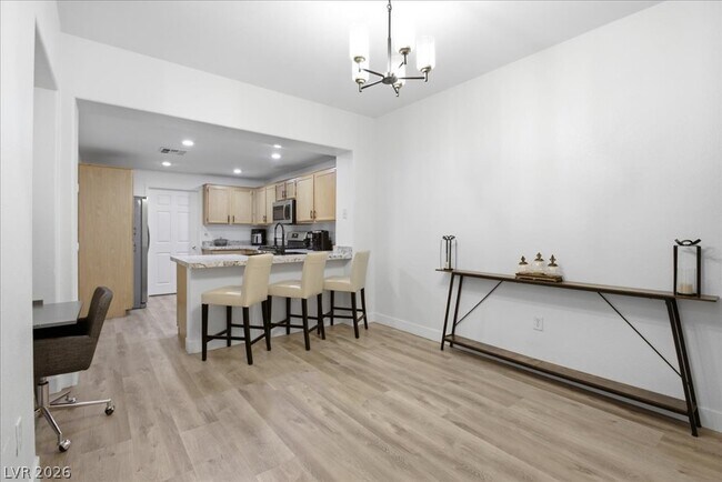 10231 Deerfield Beach Ave Unit 102
