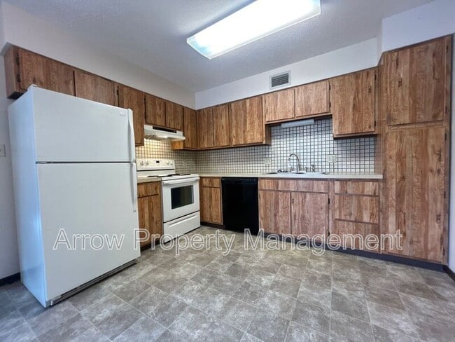 Photo - 815 17th St