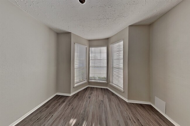 Photo - 7443 Kite Hill Dr