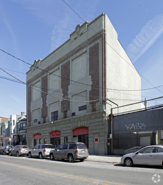 Photo - 520 Palisade Ave Apartments