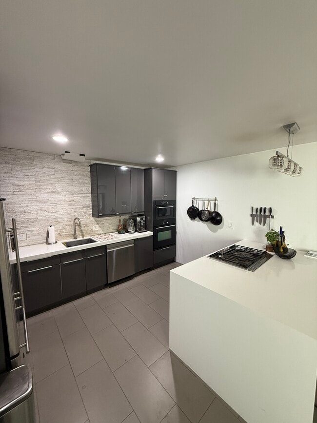 Photo - 4919 Klump Ave