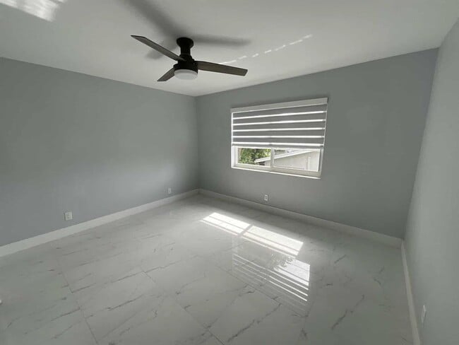 Photo - 649 W Oakland Park Blvd Unidad 211a