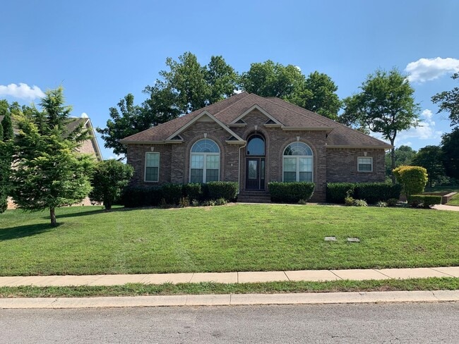 Building Photo - Luxury Living! Beautiful Brick Home in Sango with 3 car garage.