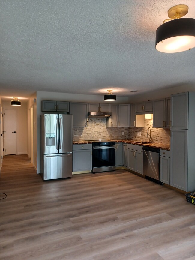 Building Photo - 3700 Golf Colony Ln Unit 21-D