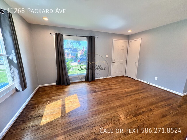 Photo - 11268 Packard Ave