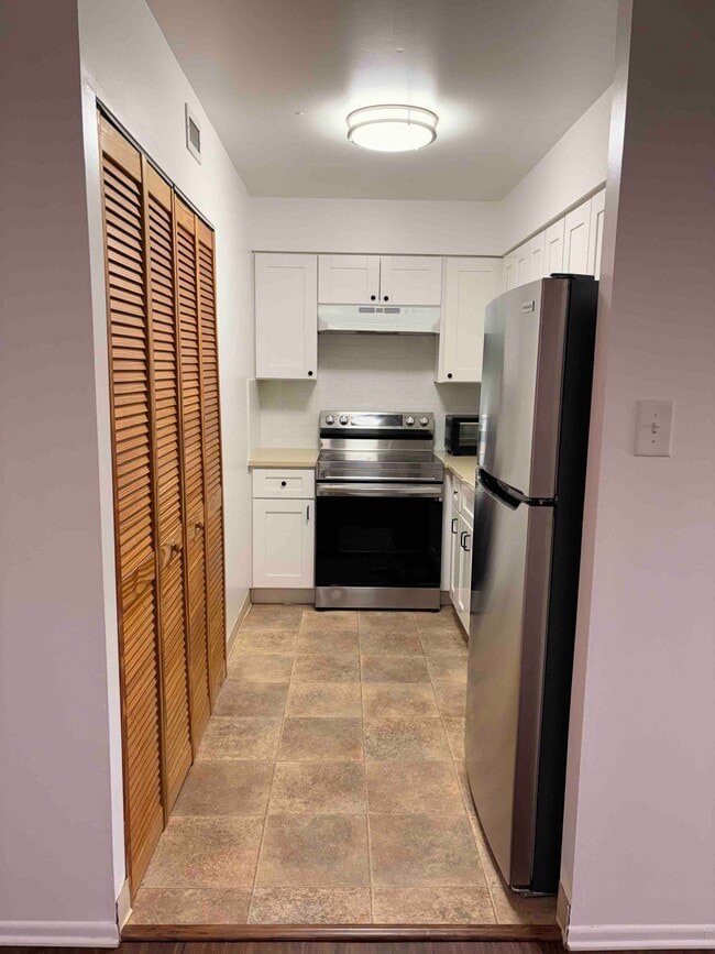 Building Photo - 1110 Joseph Rd Unit B