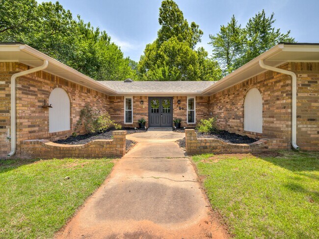 Photo - 1908 E Willow Creek Terrace