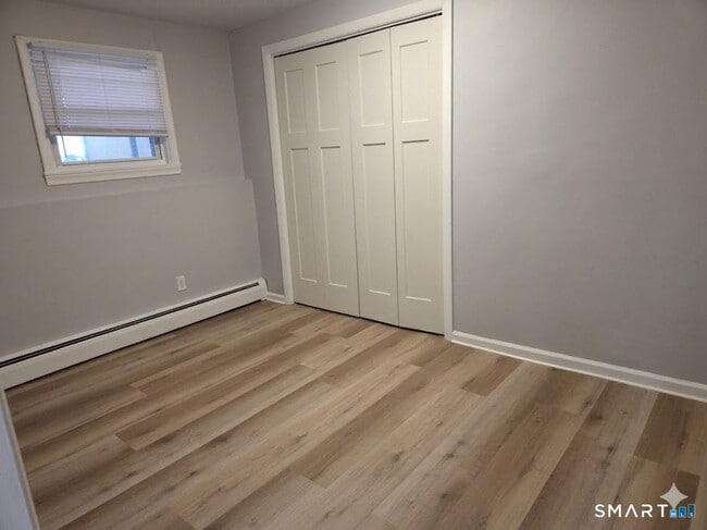 Photo - 2015 Corbin Ave Unit 7