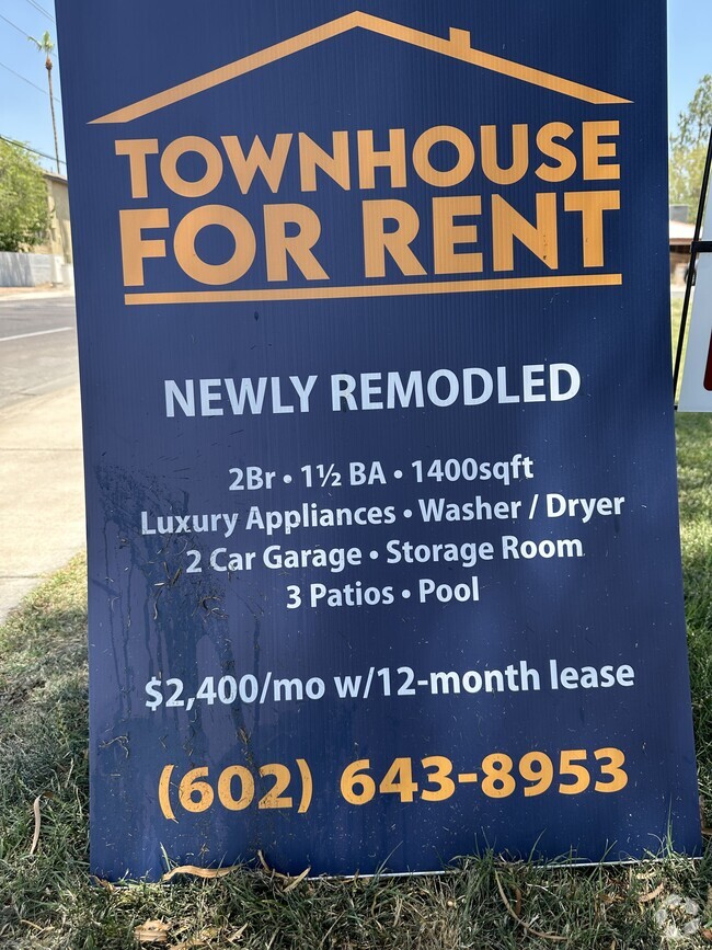 Building Photo - 1037 E Highland Ave Rental