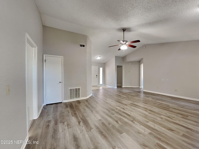 Photo - 7058 Star Rush Dr