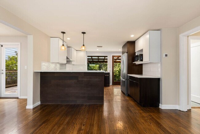 Photo - 11715 3rd Ave NW