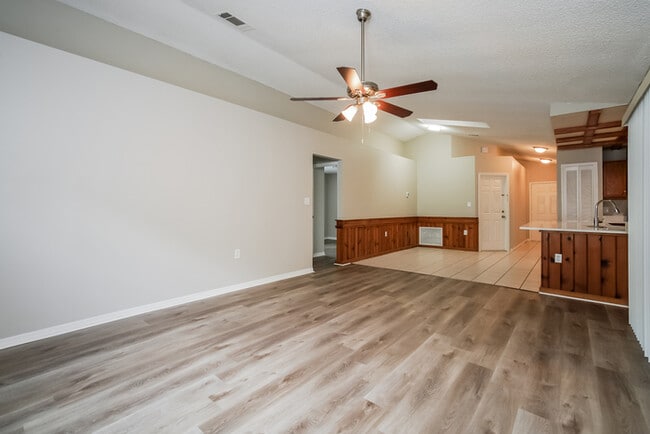 Photo - Spacious 3 Bedroom Kissimmee Home
