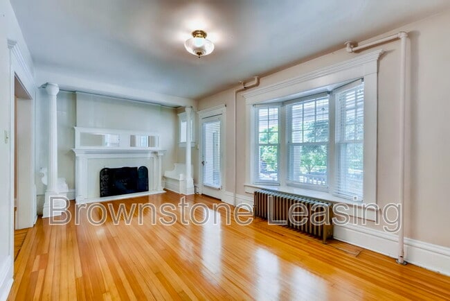 Photo - 1124 Emerson St Unidad #26