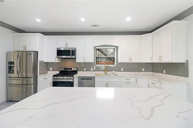 Photo - 621 N Nursery Rd