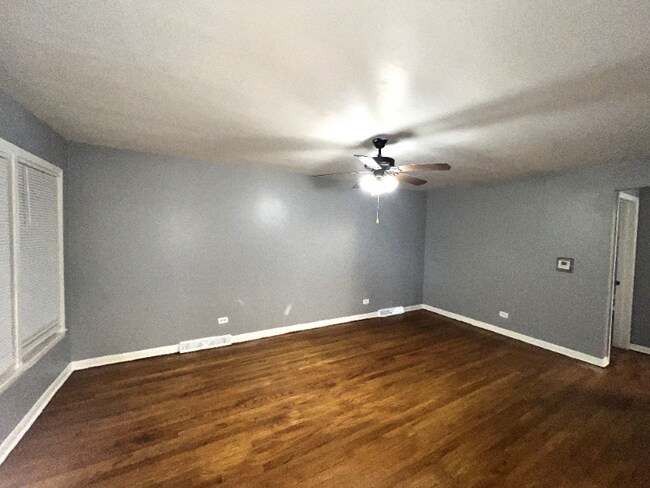 Photo - 6622 S Damen Ave House