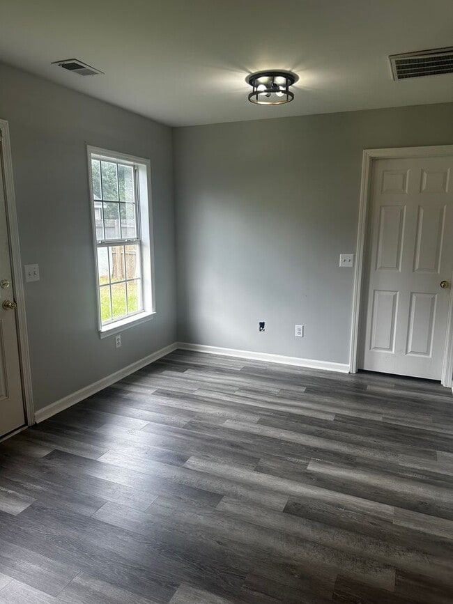 Photo - 1426 Pinethicket Dr