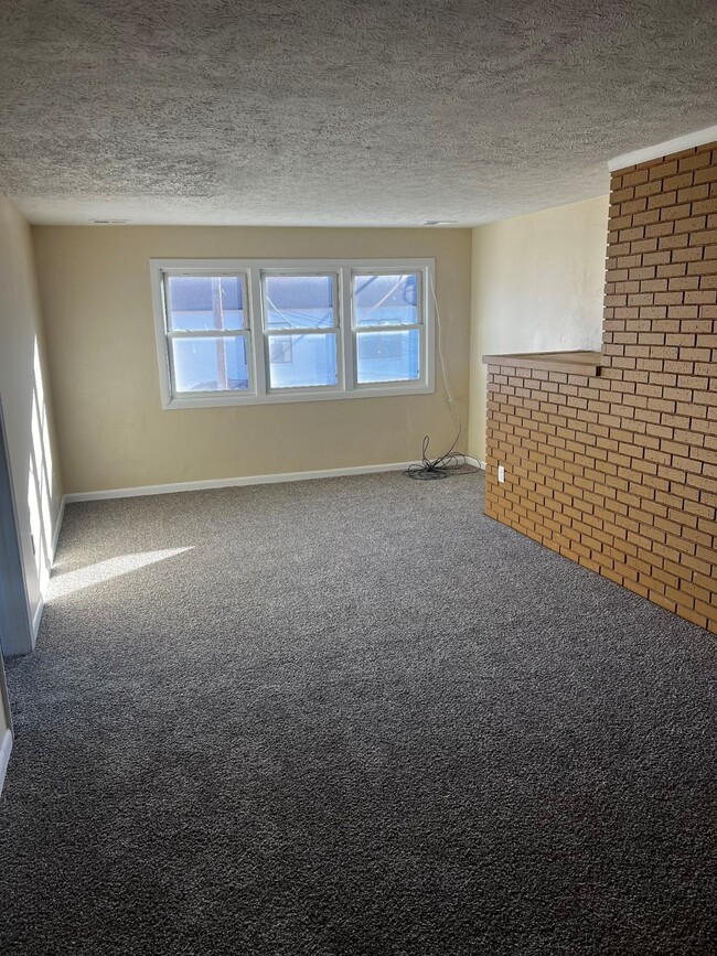 Photo - 2243 Franklin St