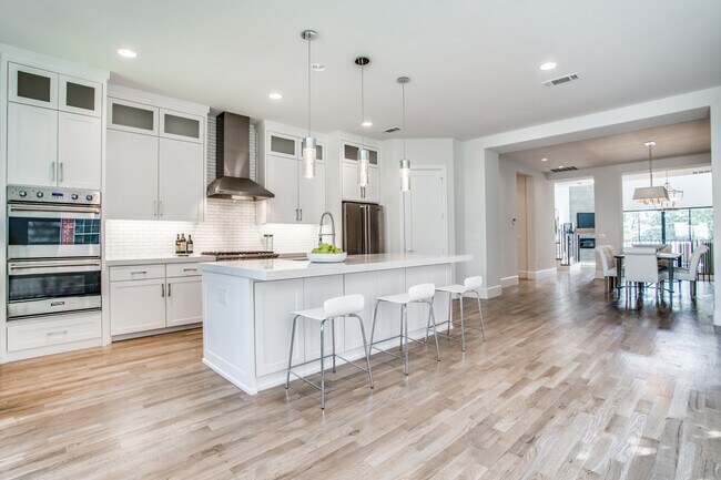 Photo - 4218 Bowser Ave