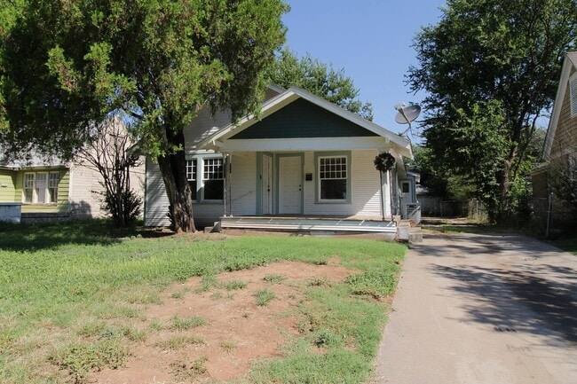 Photo - 1706 McGregor Ave
