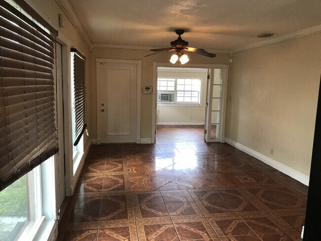 Photo - Large 4-2 house with New Central AIr