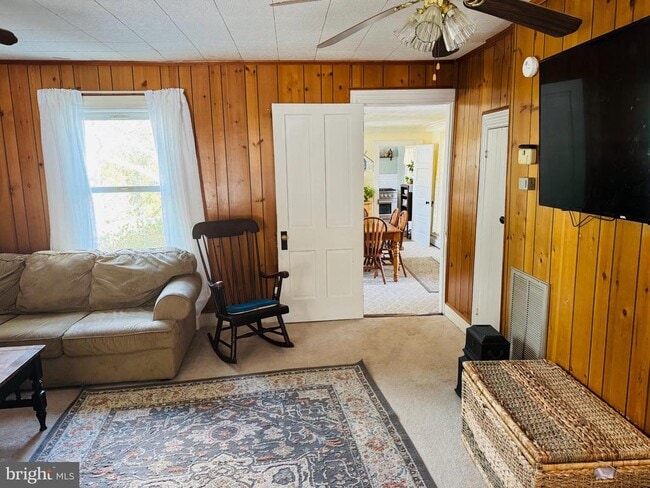 Photo - 12704 Newland Rd