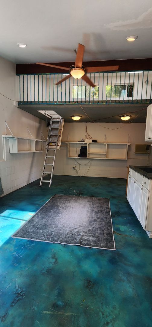 Photo - Rarely available Poolside studio cottage!