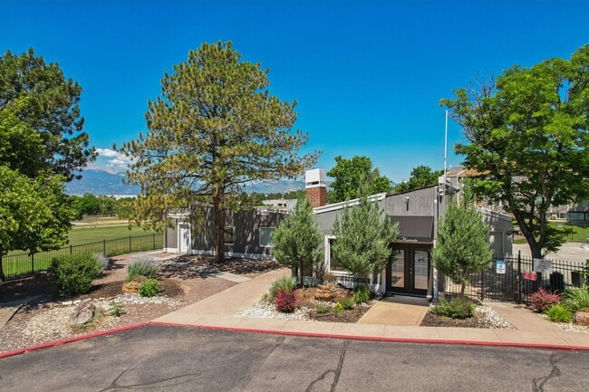 Building Photo - The Montecito Rental