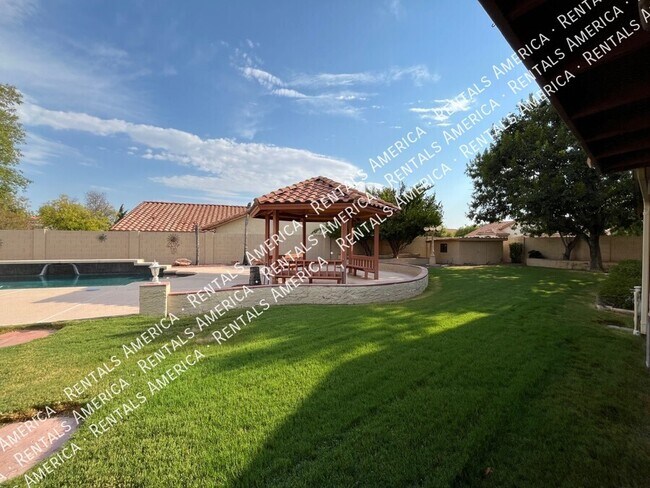 Photo - 1243 W Iris Dr