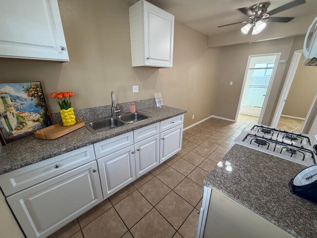 Photo - 9320 Elm Vista Dr