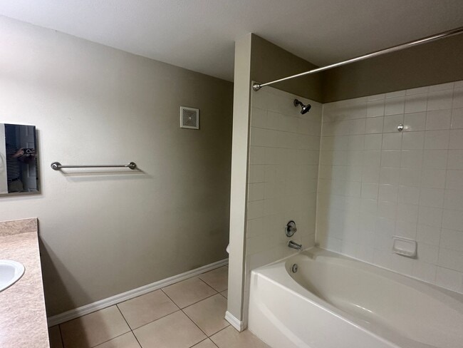 Photo - 3591 Kernan Blvd S